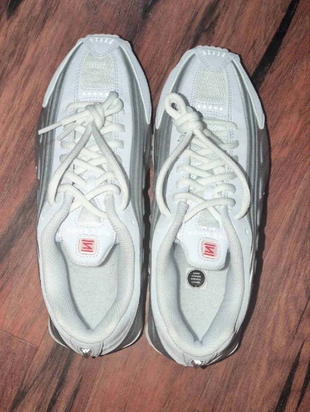 Nike Shox R4 White Metallic Silver Sneakers Shoes Size 5.5Y NEW Kids